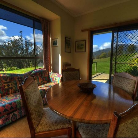 Plovers Ridge Country Retreat Villa Lilydale Room photo